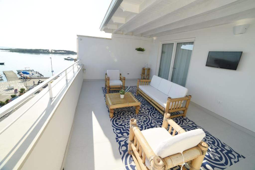 Latino Rent Room B&B Vista Mare Порто-Чезарео Екстер'єр фото