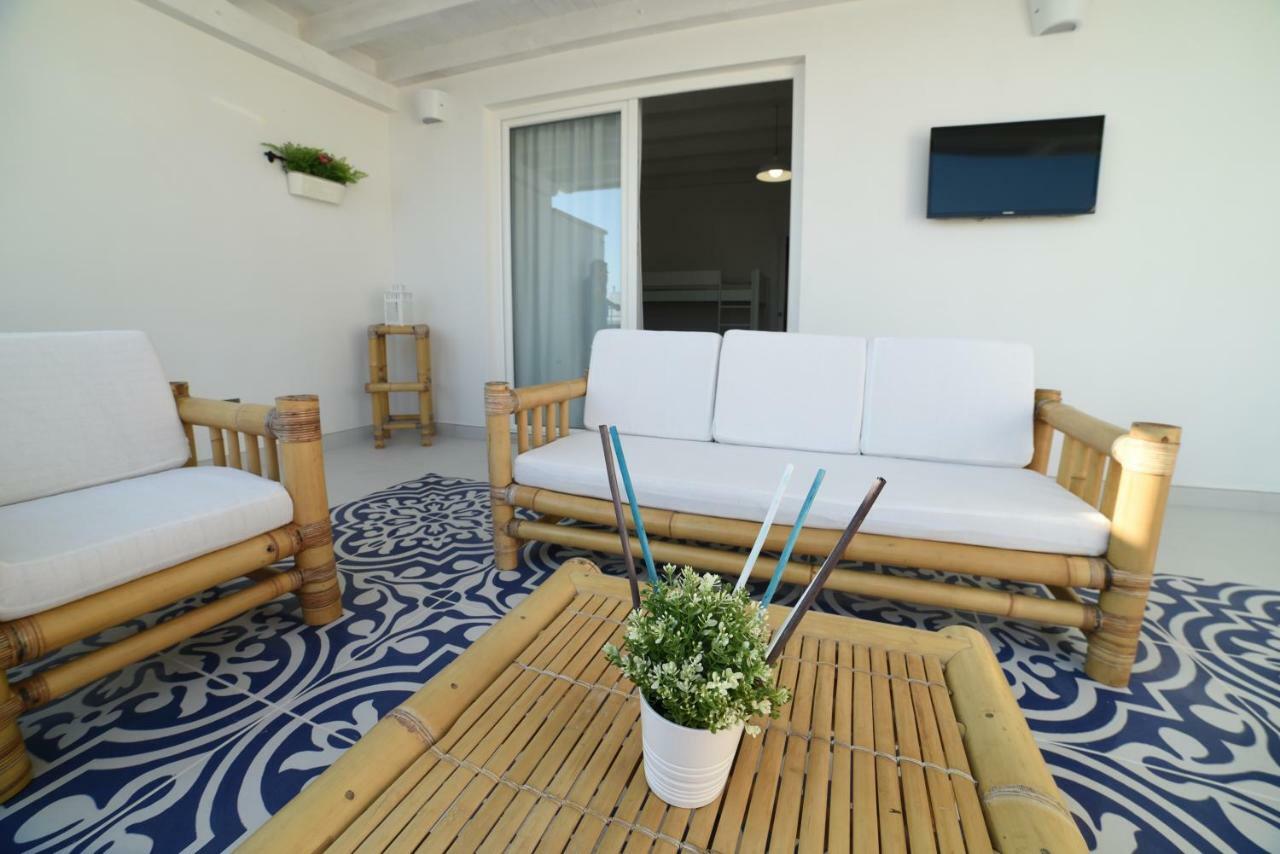 Latino Rent Room B&B Vista Mare Порто-Чезарео Екстер'єр фото