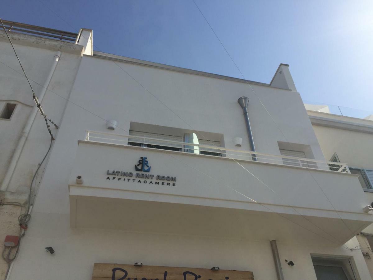 Latino Rent Room B&B Vista Mare Порто-Чезарео Екстер'єр фото